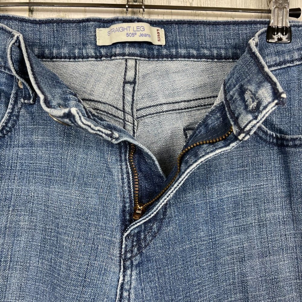 Levis 505 denim jeans straight leg hi‎ rise size 12 medium wash classic staple - Picture 5 of 9